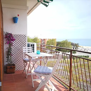 https://atico-frente-al-mar-canet-de-mar.catalonia-hotels.com